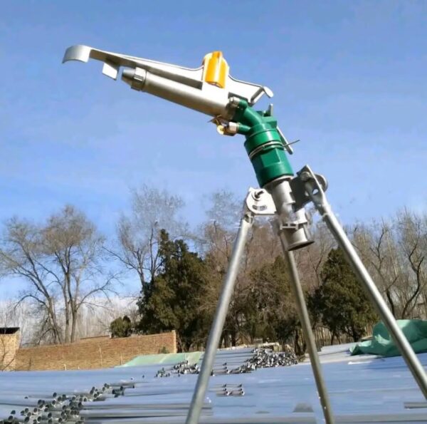 Asperseur canon avec pied